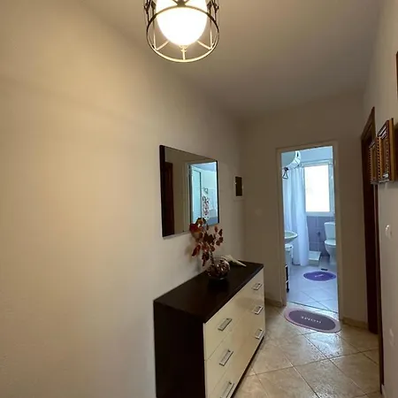 Lägenhet B&s Sarandë