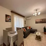 B&s * Sarandë